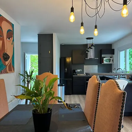 Maison Chaleureuse Avec Jardin Le Vernet (Ariege)