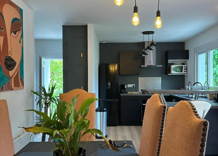 Maison Chaleureuse Avec Jardin Le Vernet (Ariege)